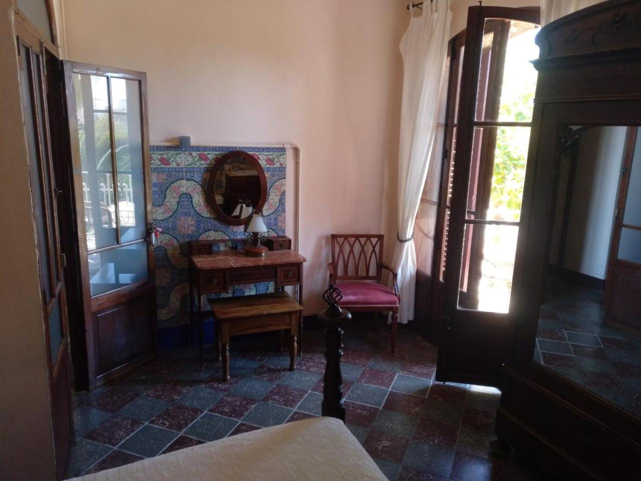 Hostal Corona Palma Extérieur photo